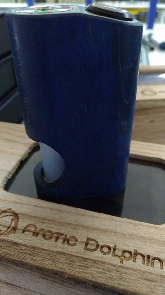 Arctic Dolphin - Stabilizzed wood Blu